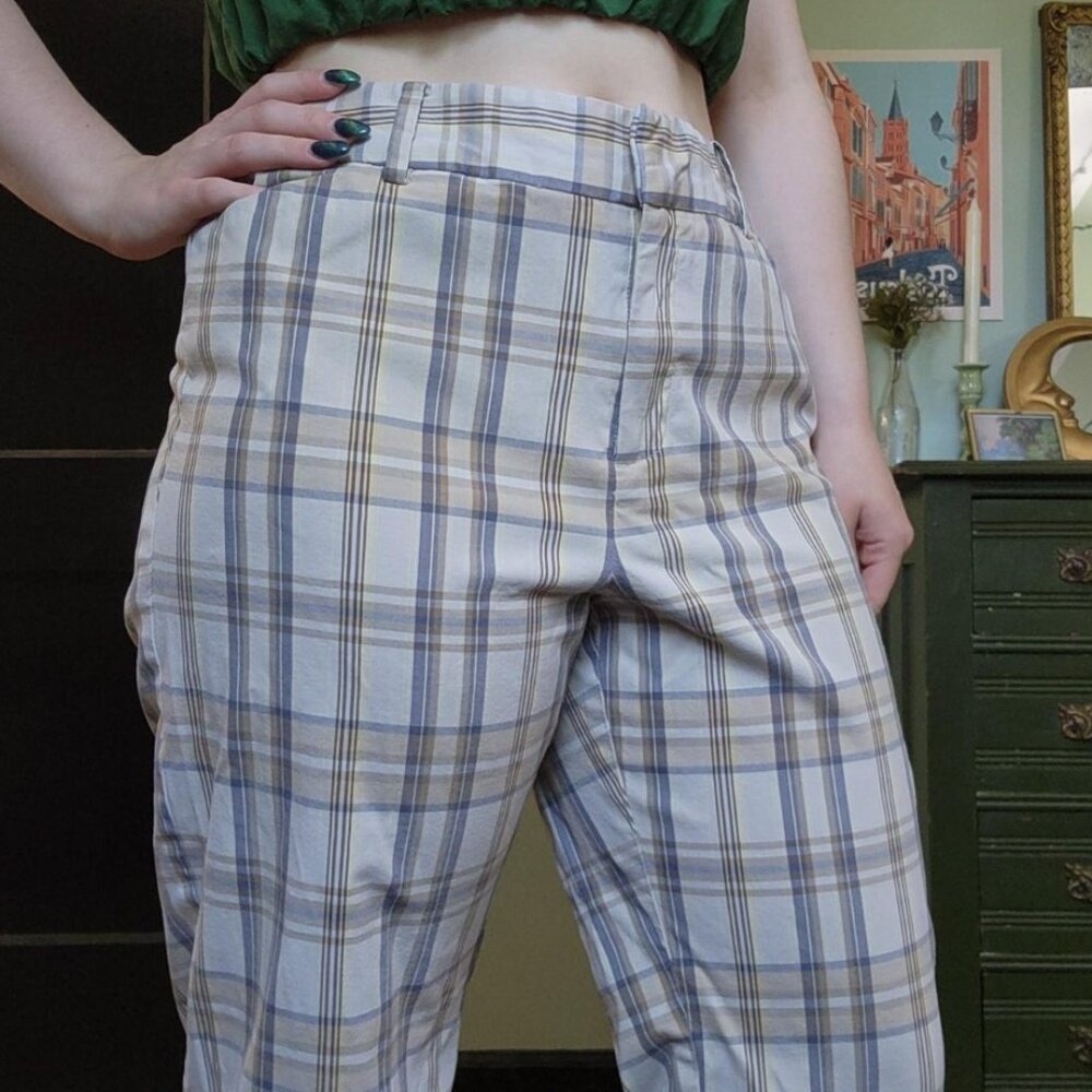 Light academia plaid capris